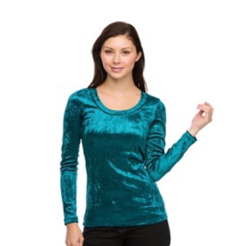 Crushed velour scoop neck long sleeve